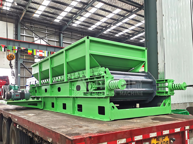 链板输送机.jpg 链板输送机.jpg