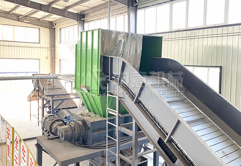 撕碎机设备.jpg 撕碎机设备