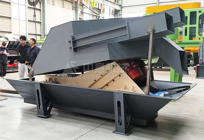 振动给料机+料斗.jpg 振动给料机+料斗