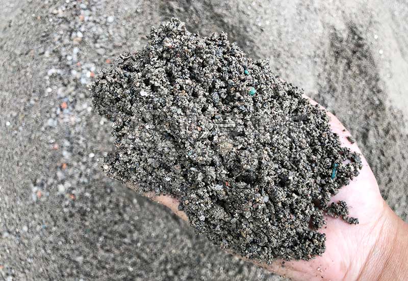 筛分出的细沙 筛分出的细沙